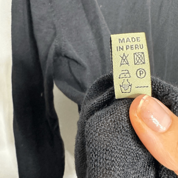 PERUVIAN LINK V neck Pullover sweater black alpaca mid weight mens medium M - Picture 8 of 8